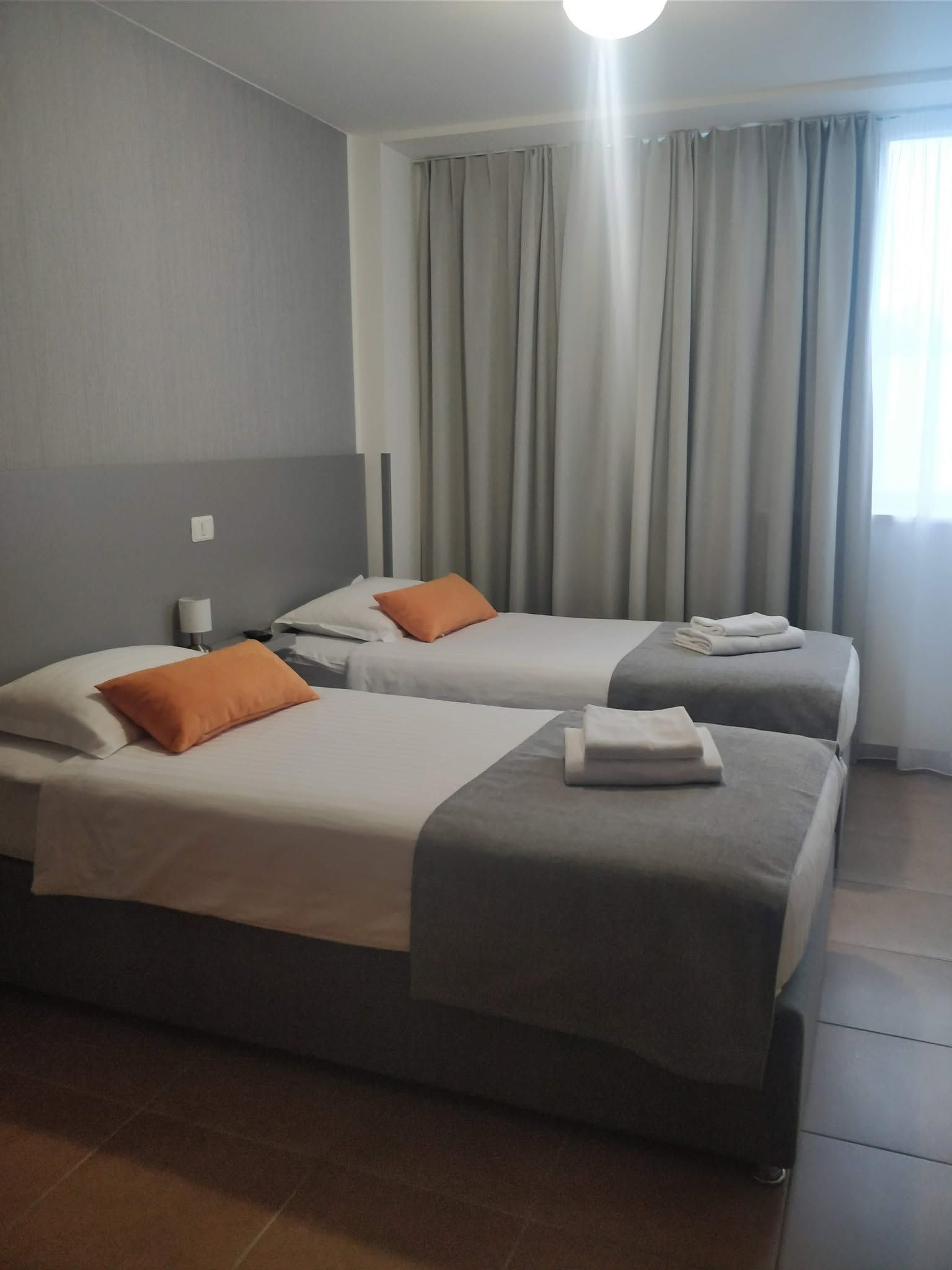 Bed and Breakfast, Sežana